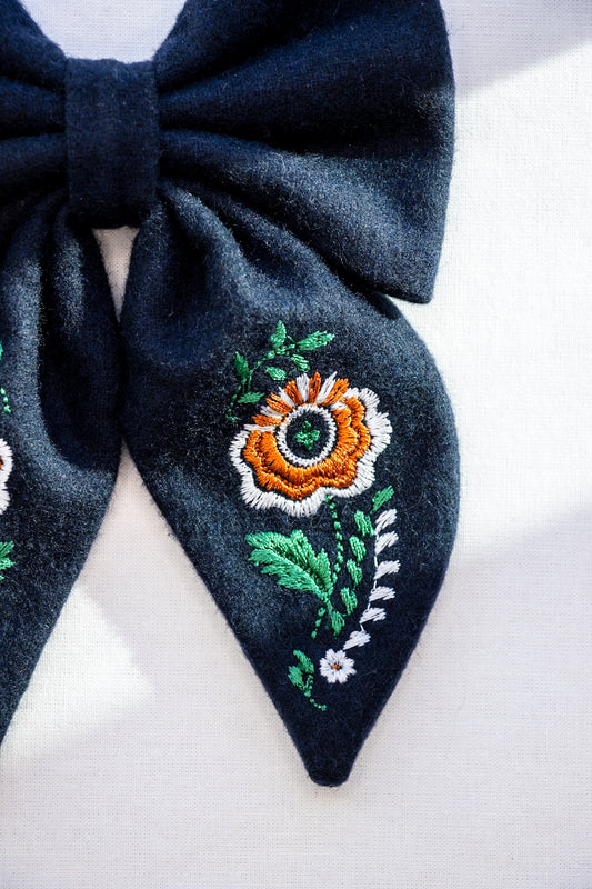 Østfold (bunadsinspirert)