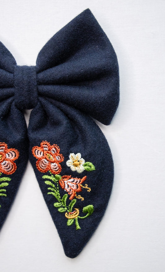 Løken (bunadsinspirert)