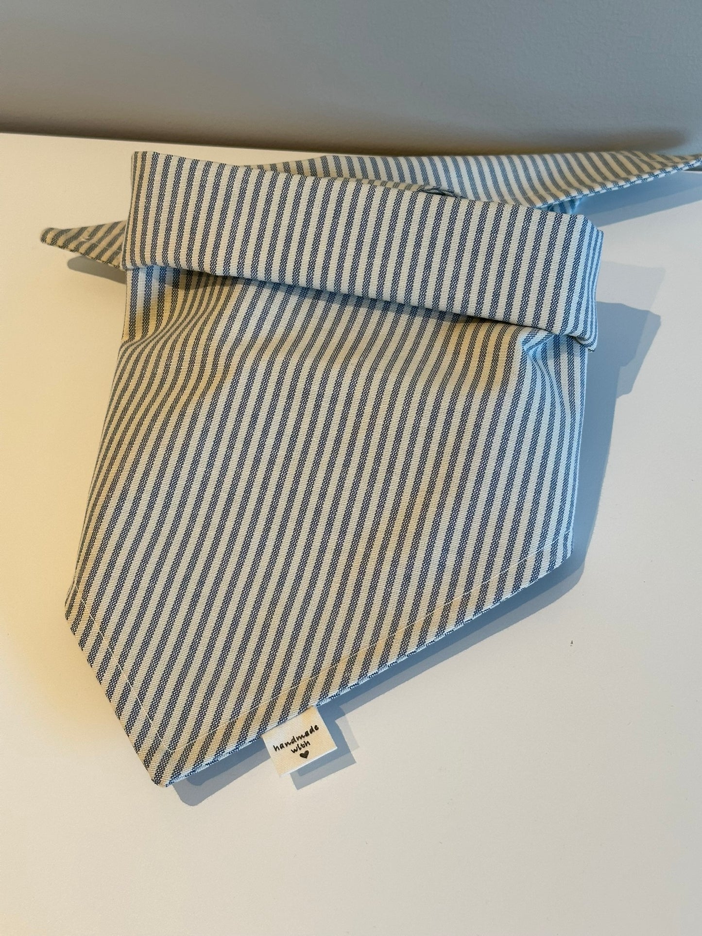 Modern - Blå med striper