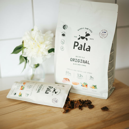 Fullfôr av kylling, laks og storfe